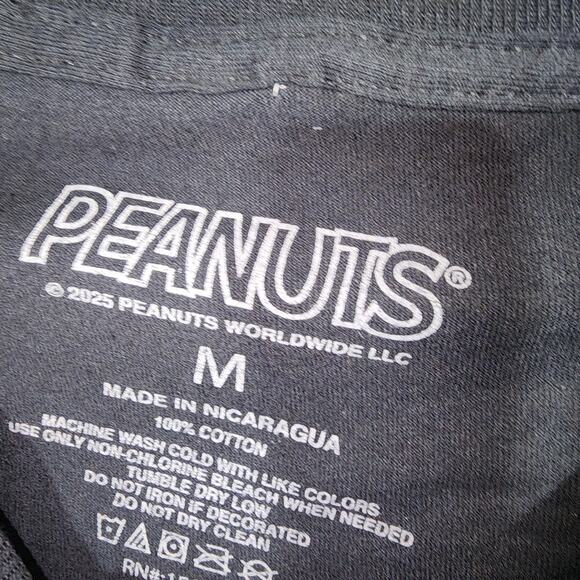 Snoopy and Woodstock Racing club men's medium black shirt - Picture 5 of 6